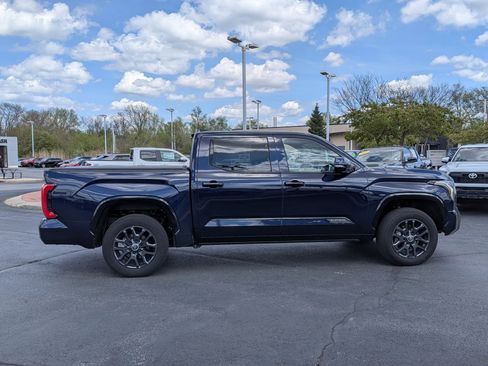 Used 2024 Toyota Tundra Platinum AWD/4WD image 11