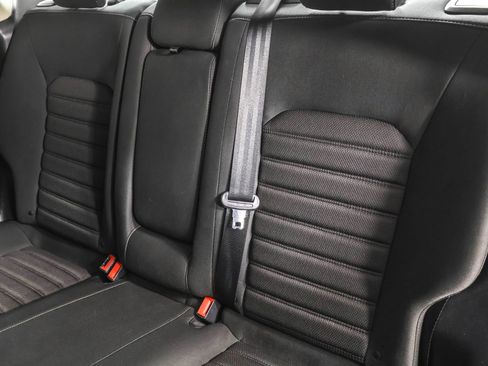 Used 2019 Ford Fusion SE image 36