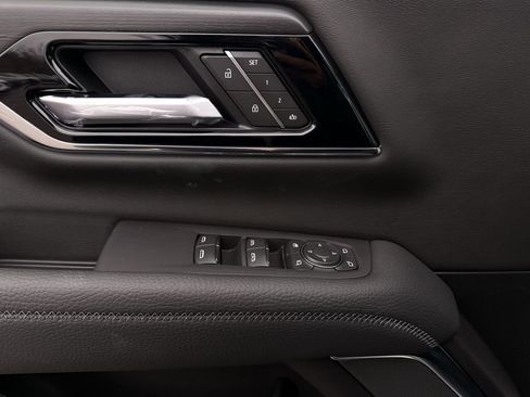 New 2026 GMC Yukon Denali w/ Denali Reserve Package image 15