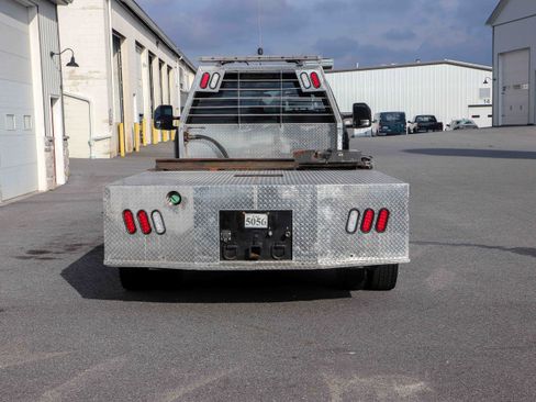 Used 2022 Ford F550 4x4 Regular Cab Super Duty w/ Power Equipment Group image 4