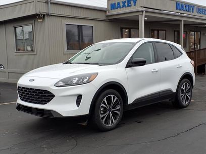 Used 2022 Ford Escape SE w/ SE Sport Appearance Package