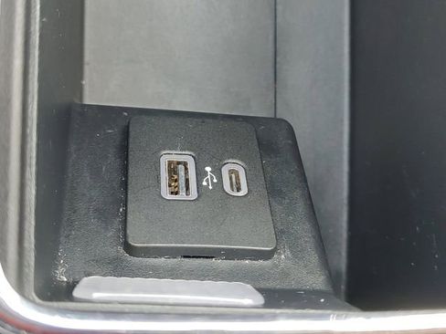 Used 2021 Lincoln Aviator Reserve w/ Equipment Group 201A image 17