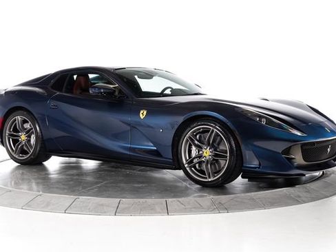 Used 2021 Ferrari 812 GTS RWD image 9
