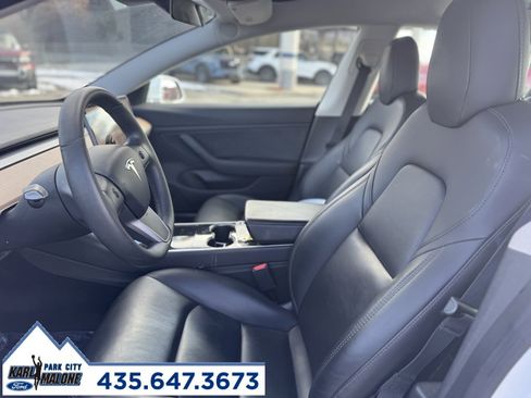 Used 2019 Tesla Model 3 Long Range image 9