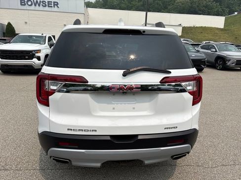 Used 2023 GMC Acadia SLE w/ Driver Convenience Package AWD/4WD image 4