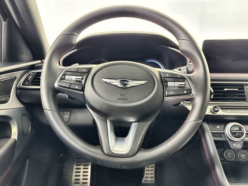 Used 2023 Genesis G70 2.0T w/ Sport Prestige Package RWD image 11