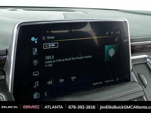 Used 2022 Chevrolet Suburban LT w/ Luxury Package image 16