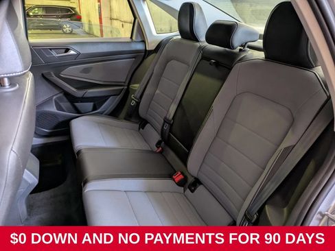 Used 2025 Volkswagen Jetta SE FWD image 24