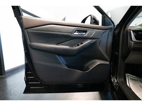 Used 2023 Nissan Rogue SV w/ SV Premium Package FWD image 15