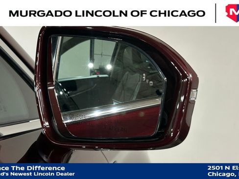 Used 2023 Lincoln Nautilus Reserve AWD/4WD image 11