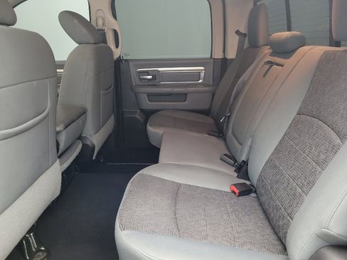 Used 2019 RAM 1500 Big Horn AWD/4WD image 18