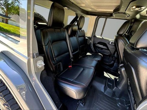 Used 2021 Jeep Wrangler Unlimited Rubicon AWD/4WD image 24