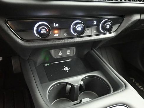 New 2026 Honda HR-V LX image 17