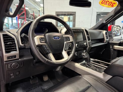 Used 2020 Ford F150 Lariat w/ Equipment Group 502A Luxury AWD/4WD image 12
