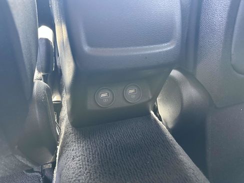 Used 2022 Kia K5 LXS image 10