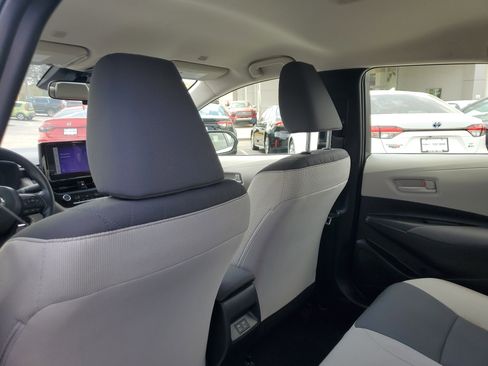 Used 2024 Toyota Corolla LE FWD image 11