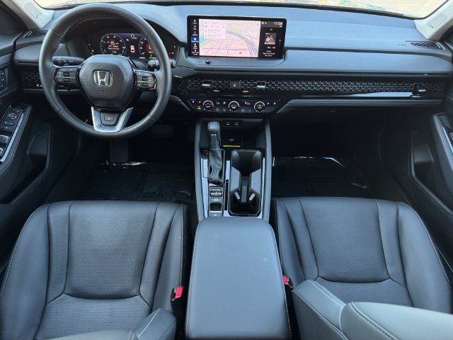 Used 2025 Honda Accord Touring image 4