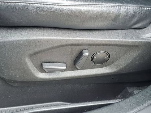 Used 2023 Ford Edge SEL w/ Convenience Package image 12