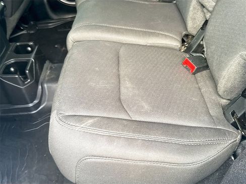 Used 2022 Jeep Wrangler Unlimited Sport S image 28