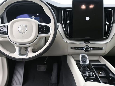 New 2026 Volvo XC60 B5 Ultra AWD/4WD image 12