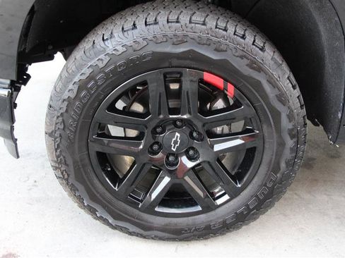 Used 2021 Chevrolet Silverado 1500 RST w/ Redline Edition AWD/4WD image 26