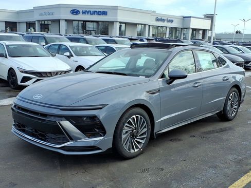 New 2026 Hyundai Sonata SEL image 3