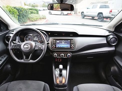 Used 2024 Nissan Kicks S image 18