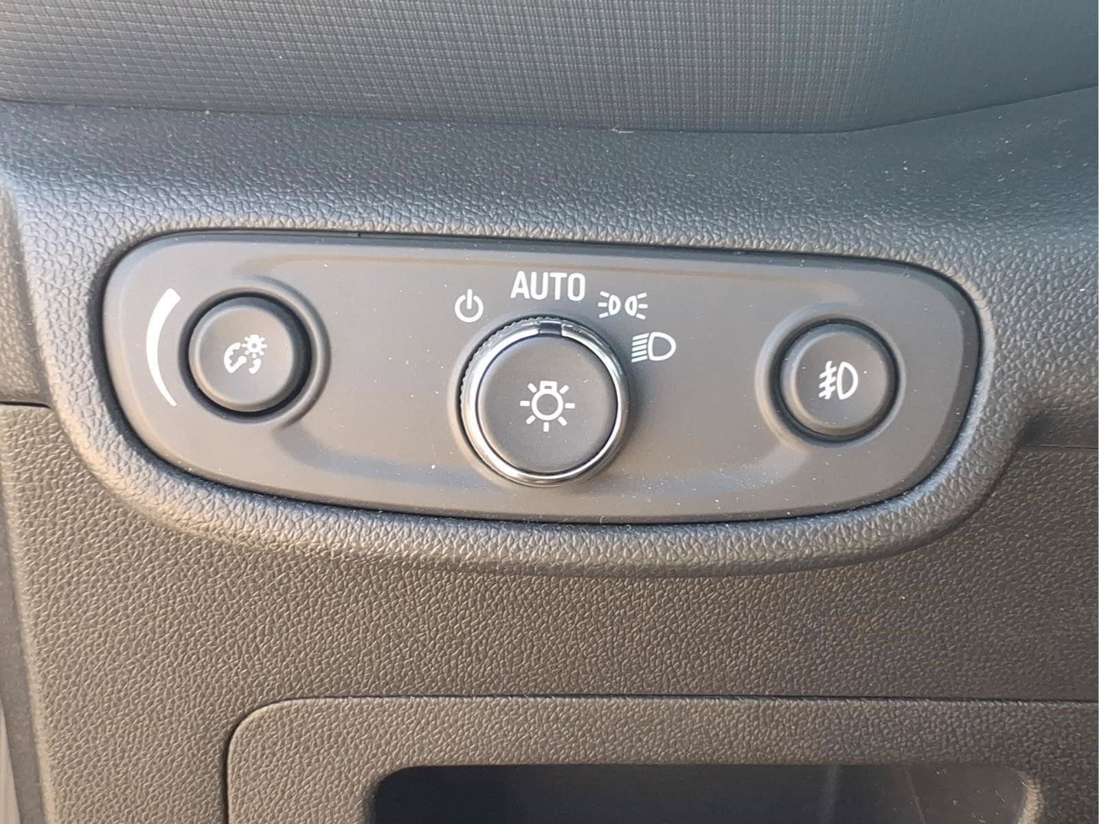 Used 2023 Chevrolet TrailBlazer ACTIV w/ Sun and Liftgate Package FWD image 19
