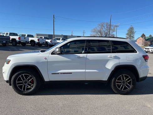 Used 2019 Jeep Grand Cherokee Trailhawk w/ Trailhawk Luxury Group image 7
