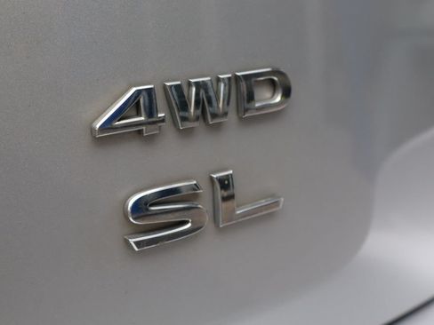 Used 2018 Nissan Pathfinder SL AWD/4WD image 27