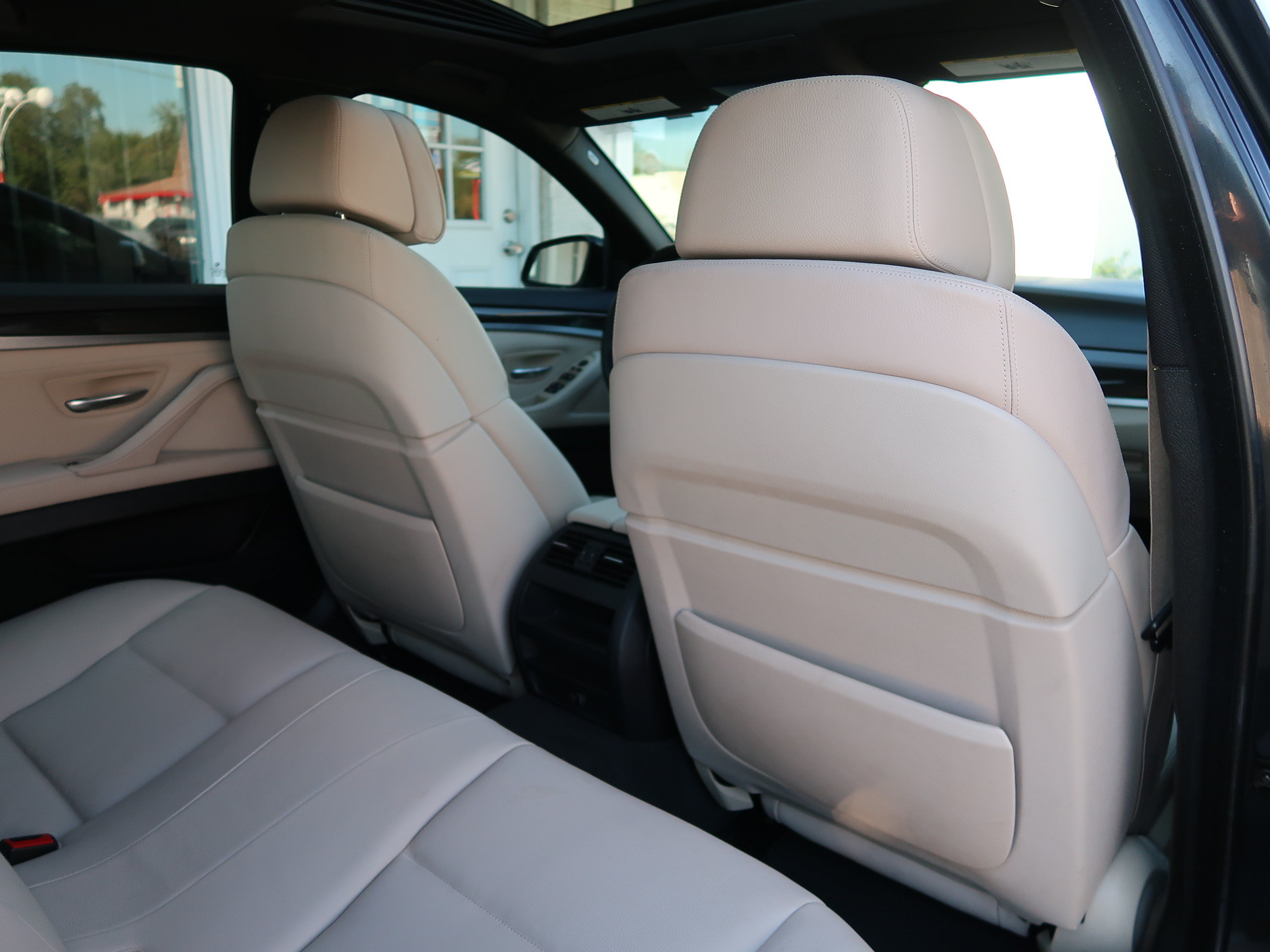Used 2012 BMW 528i Sedan RWD image 33