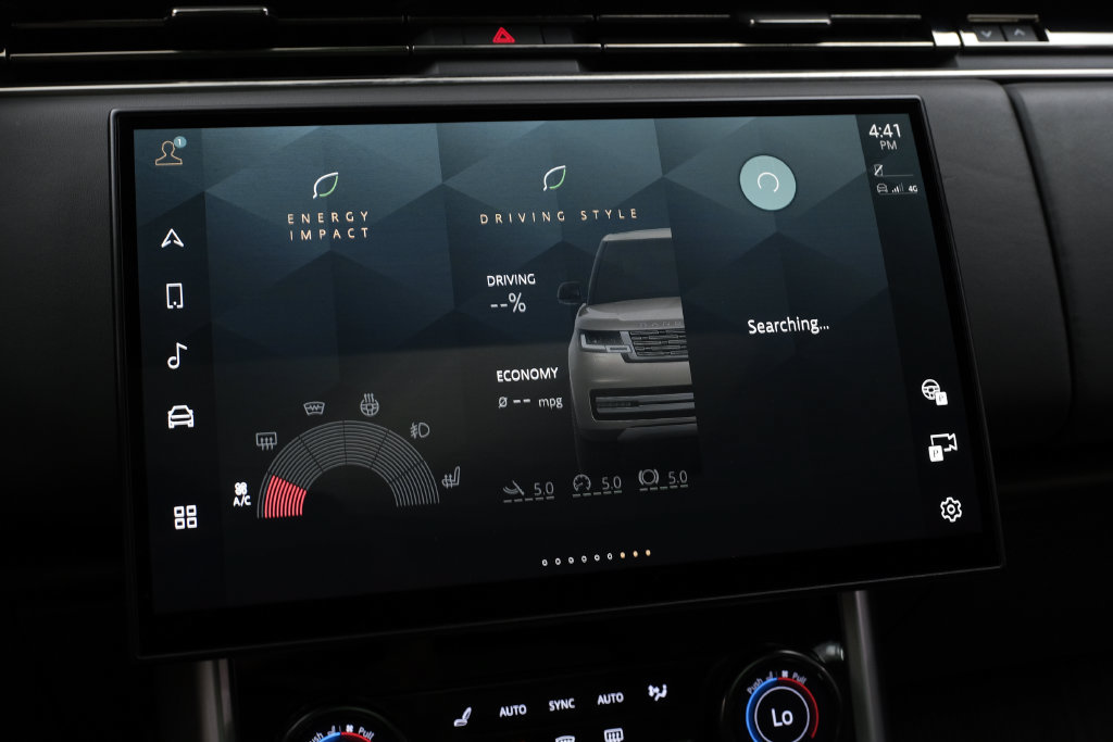 Used 2023 Land Rover Range Rover SV AWD/4WD image 28