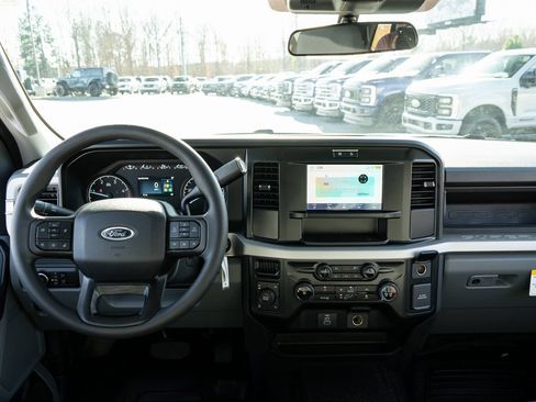 New 2026 Ford F350 XL w/ 360-Degree Camera Package AWD/4WD image 19