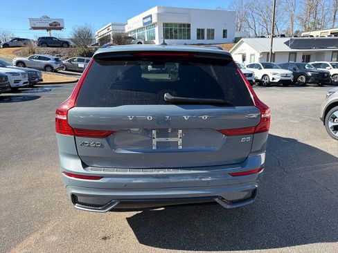 Used 2023 Volvo XC60 B5 Plus w/ Protection Package Premier image 4