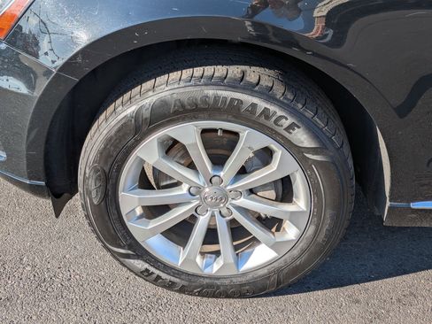 Used 2016 Audi Q5 2.0T Premium Plus w/ Technology Package image 13