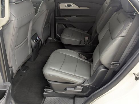 New 2026 Ford Explorer Active w/ Active Comfort Package image 13