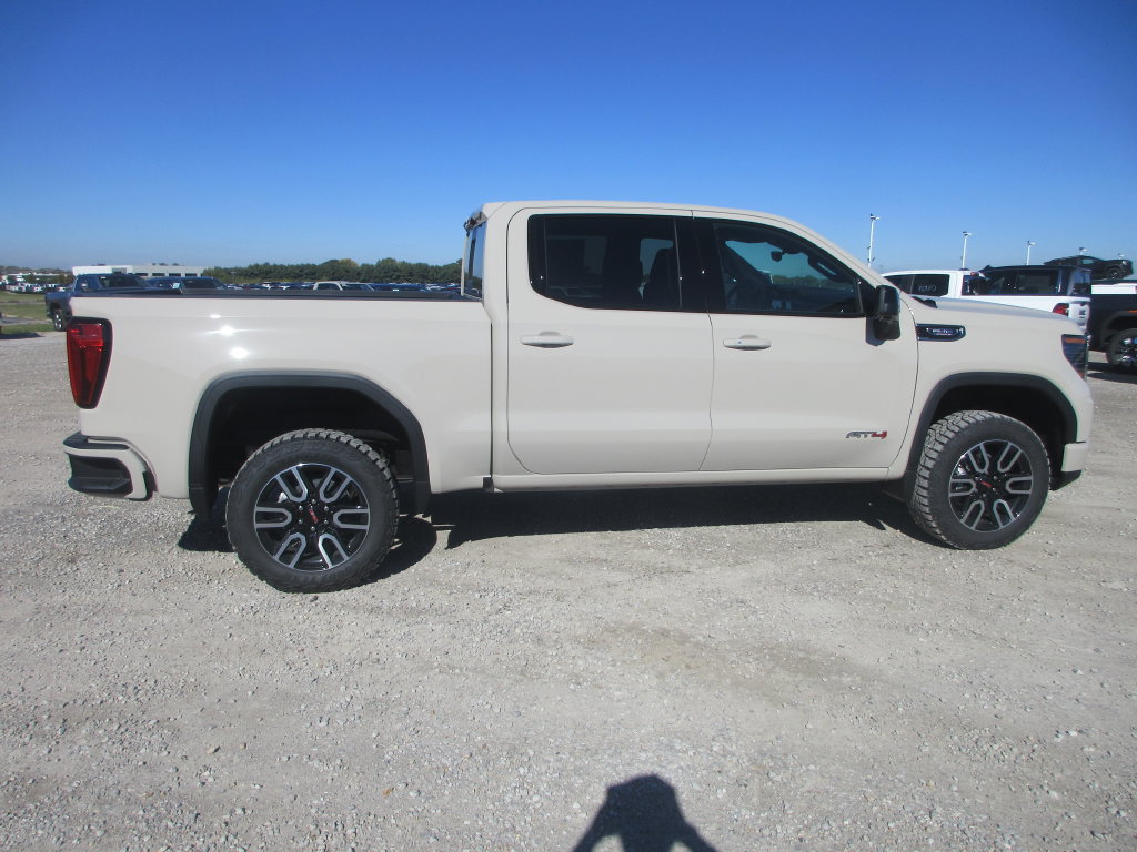 New 2026 GMC Sierra 1500 AT4 w/ AT4 Premium Package AWD/4WD image 3