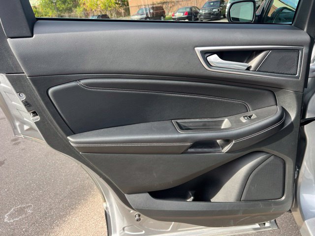 Used 2024 Ford Edge Titanium w/ Equipment Group 301A AWD/4WD image 18