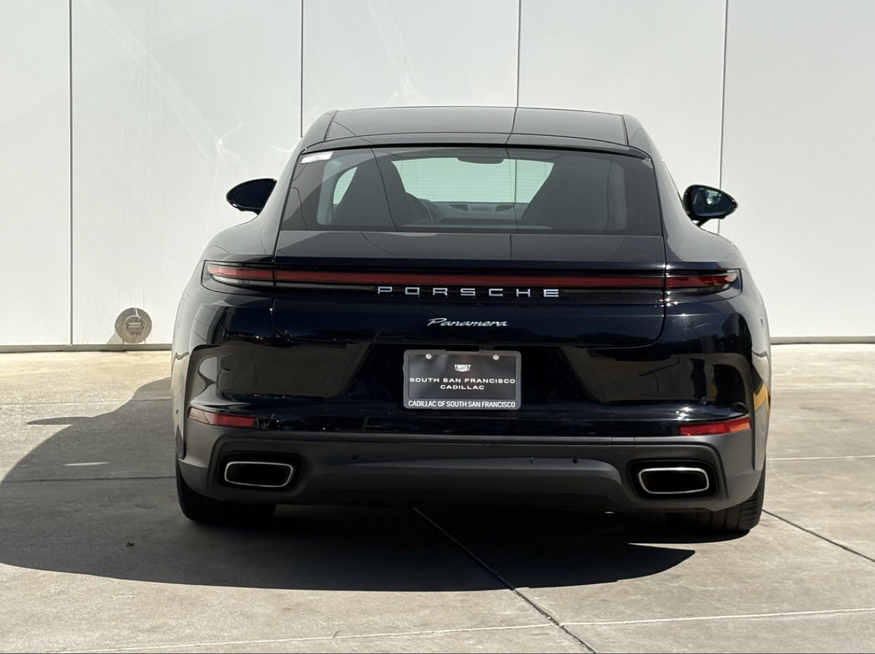 Used 2025 Porsche Panamera RWD image 8