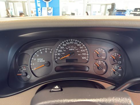 Used 2004 GMC Sierra 1500 4x4 Regular Cab w/ Light Duty Power Package image 17