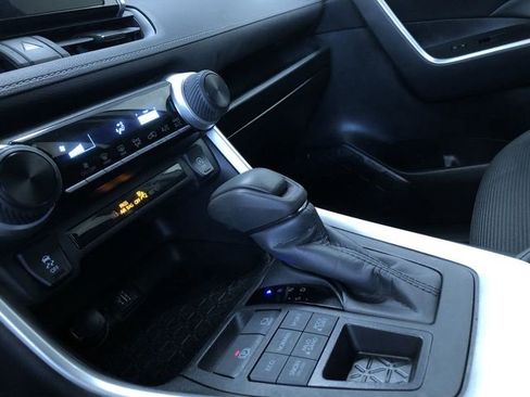 Used 2024 Toyota RAV4 LE image 29