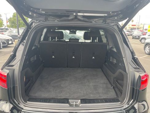 Used 2024 Mercedes-Benz GLB 250 image 35