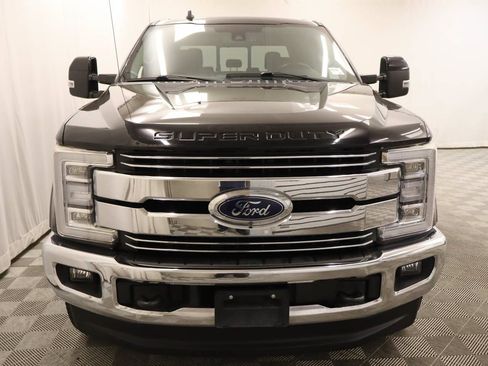 Used 2019 Ford F250 Lariat w/ Lariat Ultimate Package AWD/4WD image 4