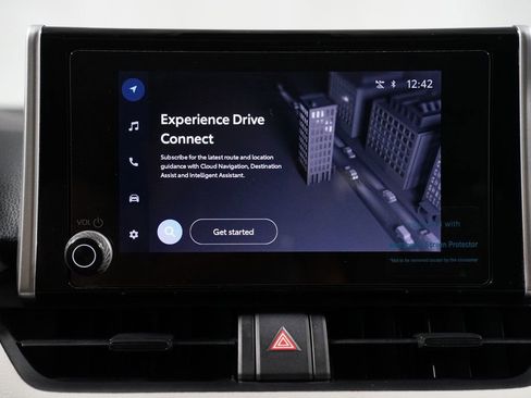 Certified 2024 Toyota RAV4 XLE w/ Convenience Package FWD image 17