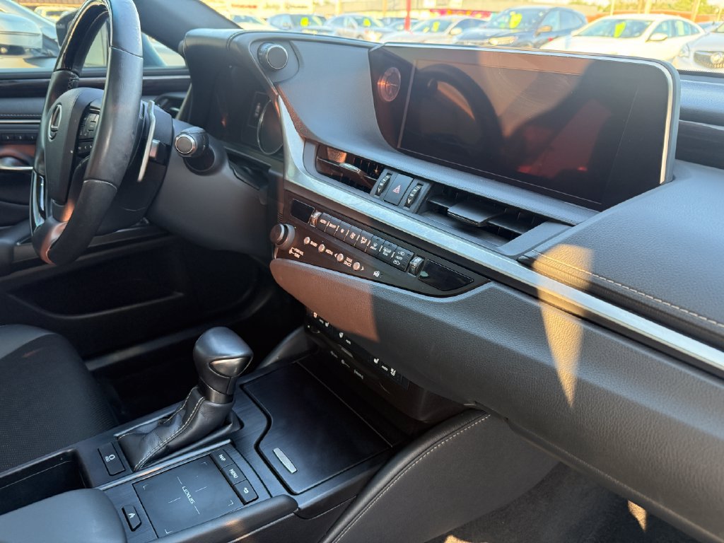 Used 2020 Lexus ES 350 w/ Premium Package FWD image 28