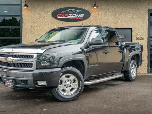 Used 2007 Chevrolet Silverado 1500 LTZ w/ Safety Package AWD/4WD image 9