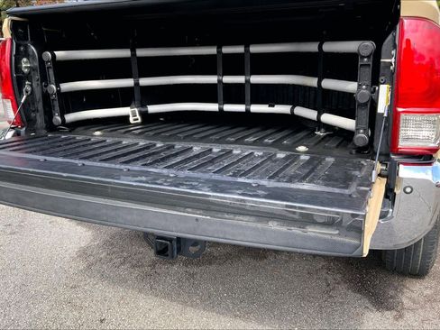 Used 2017 Toyota Tacoma SR5 w/ Tow Package image 32