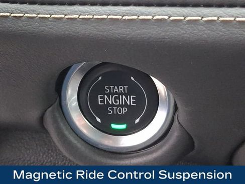 Used 2025 Chevrolet Tahoe Premier AWD/4WD image 17