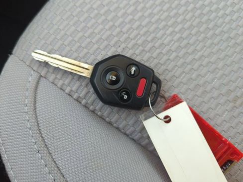 Used 2017 Subaru Forester 2.5i Premium image 35