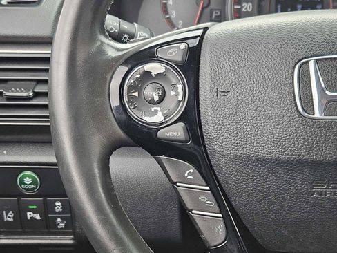 Used 2016 Honda Accord Touring image 27